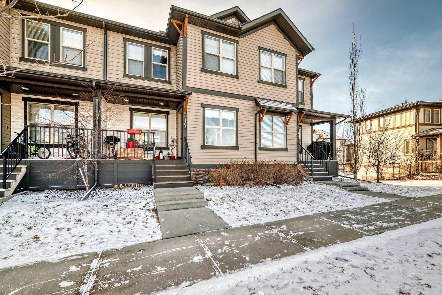 102, 32 Horseshoe Crescent