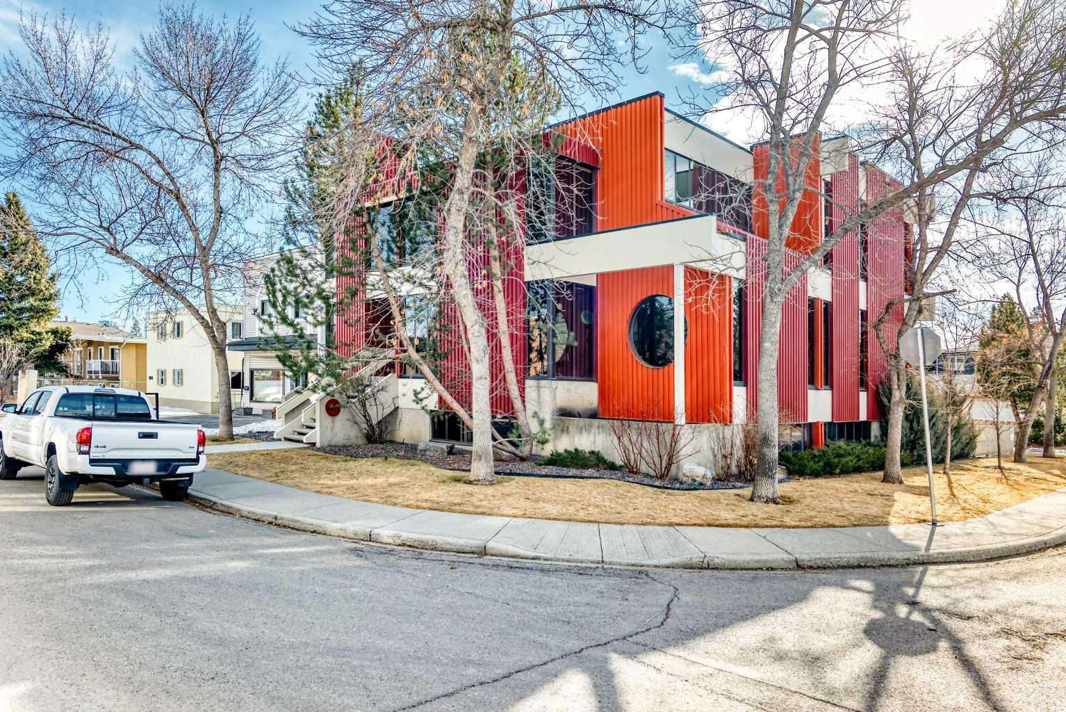 Lower, 2139 4 Avenue NW